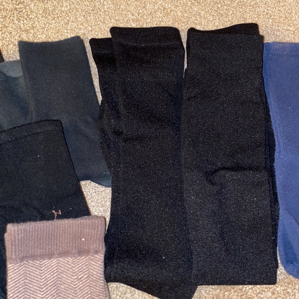 14 pairs of black socks, no holes. Some ankle socks, some long socks. - Picture 5 of 6